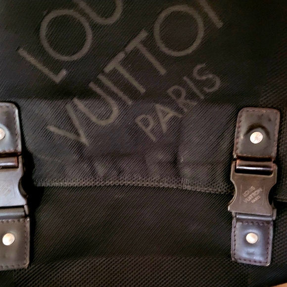 Louis Vuitton Damier Geant Loup Shoulder Cross Bag Black (authetic) unisex - Picture 4 of 13